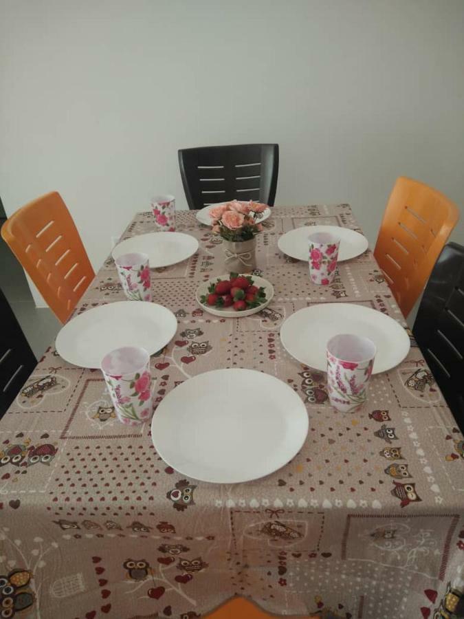 Casa D'One Homestay D Pasar Malam Cameron Highlands Exterior photo